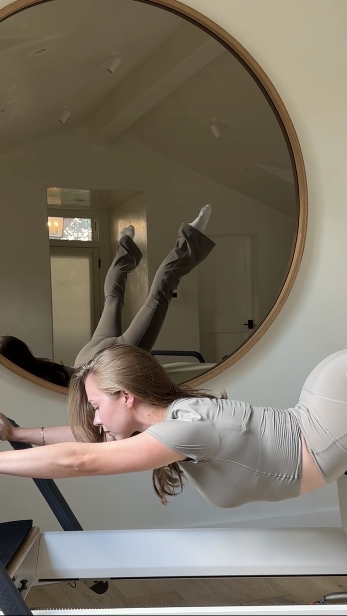 Swan dive on reformer